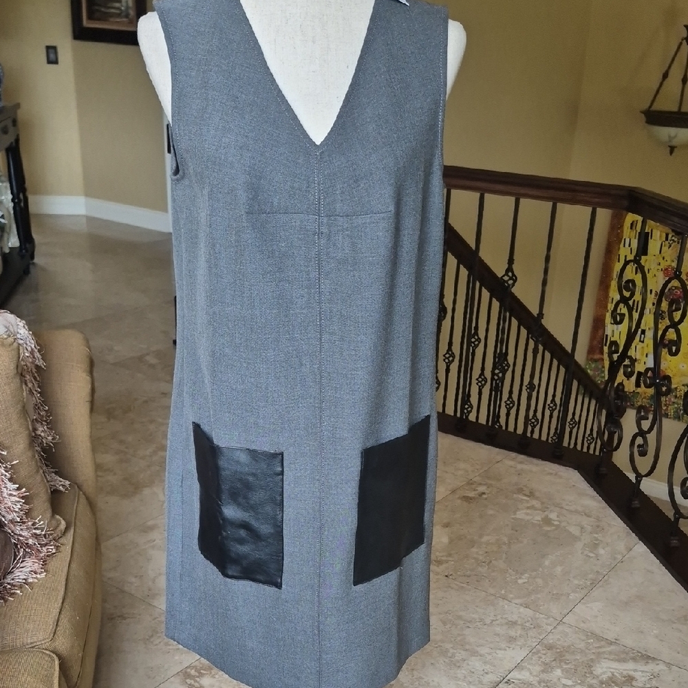 Ann Taylor Gray V-Neck Shift Dress with Black Pocket Accents
